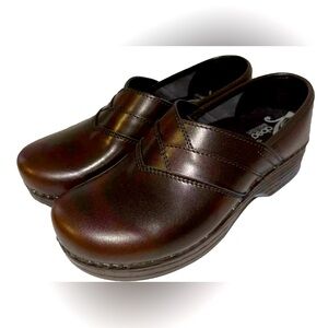 ABEO Ever Brown Leather Clogs Biosystem Nursing Comfort Shoes Womens 7.5 Narrow